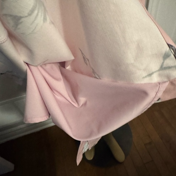 LeChateau gorgeous NWT summer, Floral Button-Down Dress - Picture 4 of 10